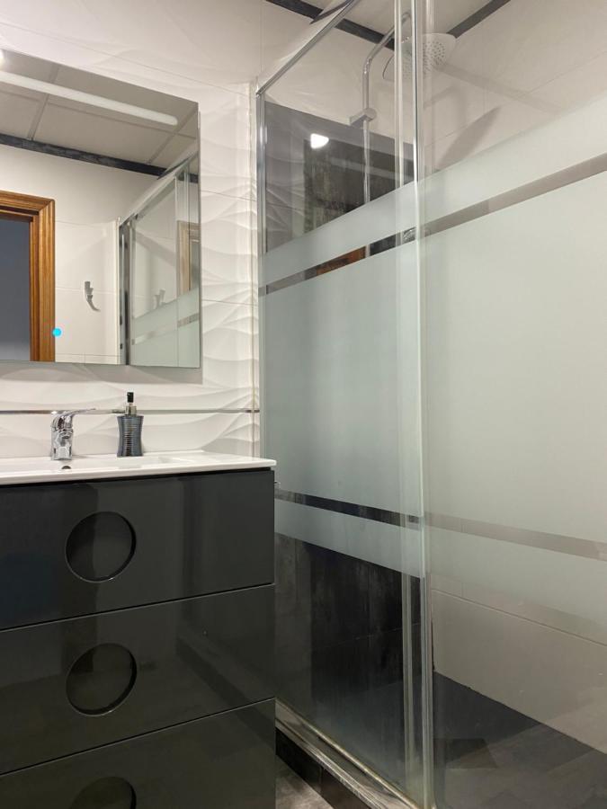 Appartement Andalucia - Sea View, Beach, Marina, Lift & Free Parking
